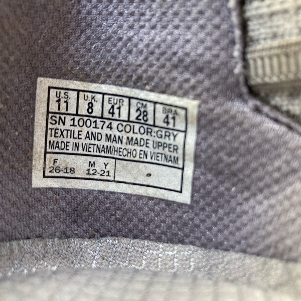 SKECHERS Shoes NEWBERRY ST Air-Cooled MEMORY FOAM Gray White Step In Size 11 - Picture 8 of 16